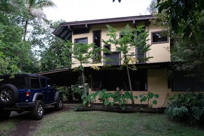 20230406_0069_4x4_hawaii.webp