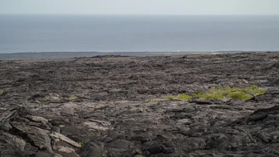 20230407_0145_4x4_hawaii.webp