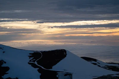 20230408_0315_4x4_hawaii.webp